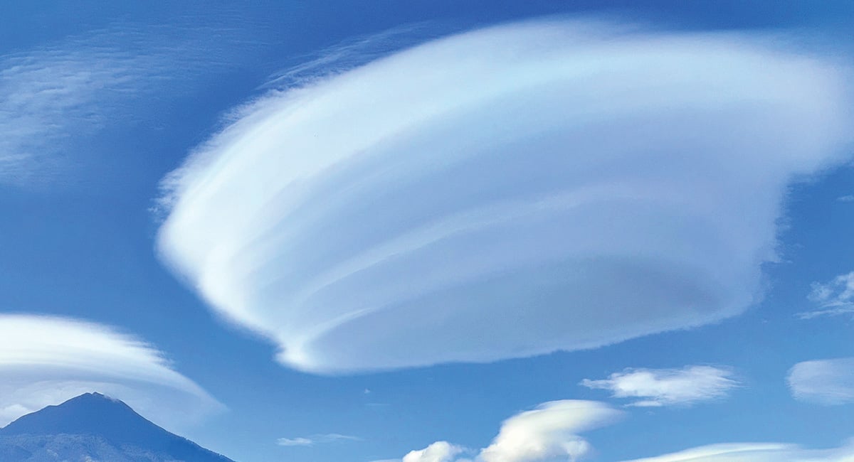 Image of a circular cloud